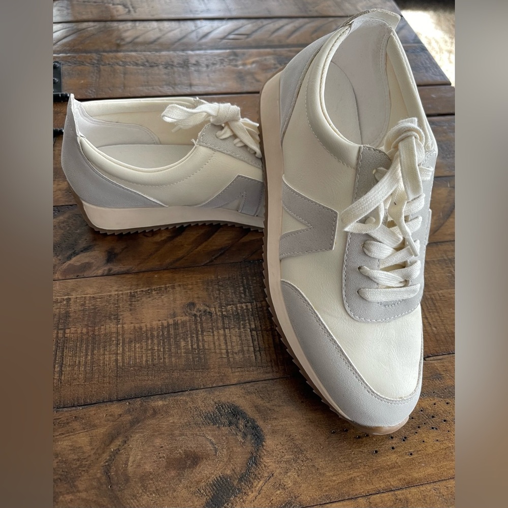 Mia shoes new no tags